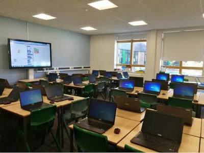 深度研學&middot;英國教育信息化的特點與啟示